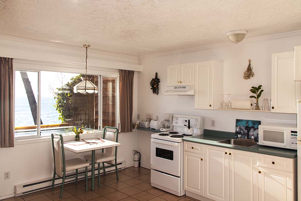 Fully Equipped Kitchen in Cottage 4